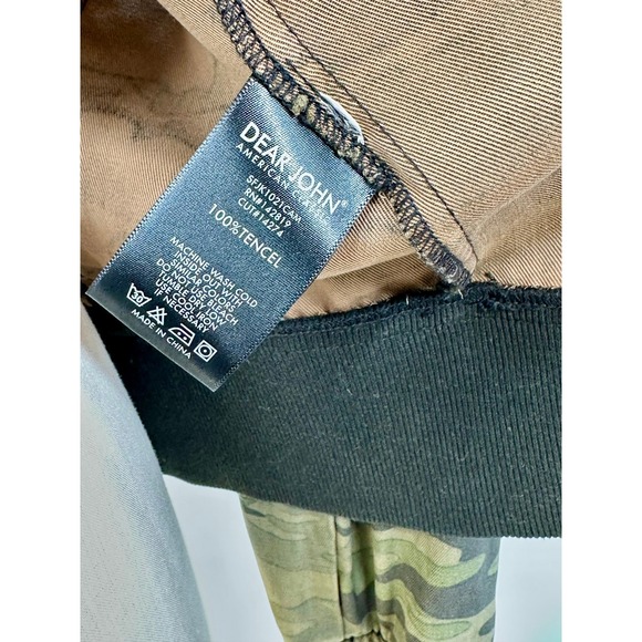 Dear John Camouflage Bomber Jacket Full Zip Utility Pockets Ribbed Cuffs - Picture 5 of 6